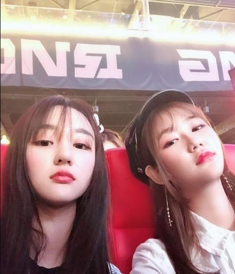 久酷女友爆料视频,揭秘网红情侣幕后生活